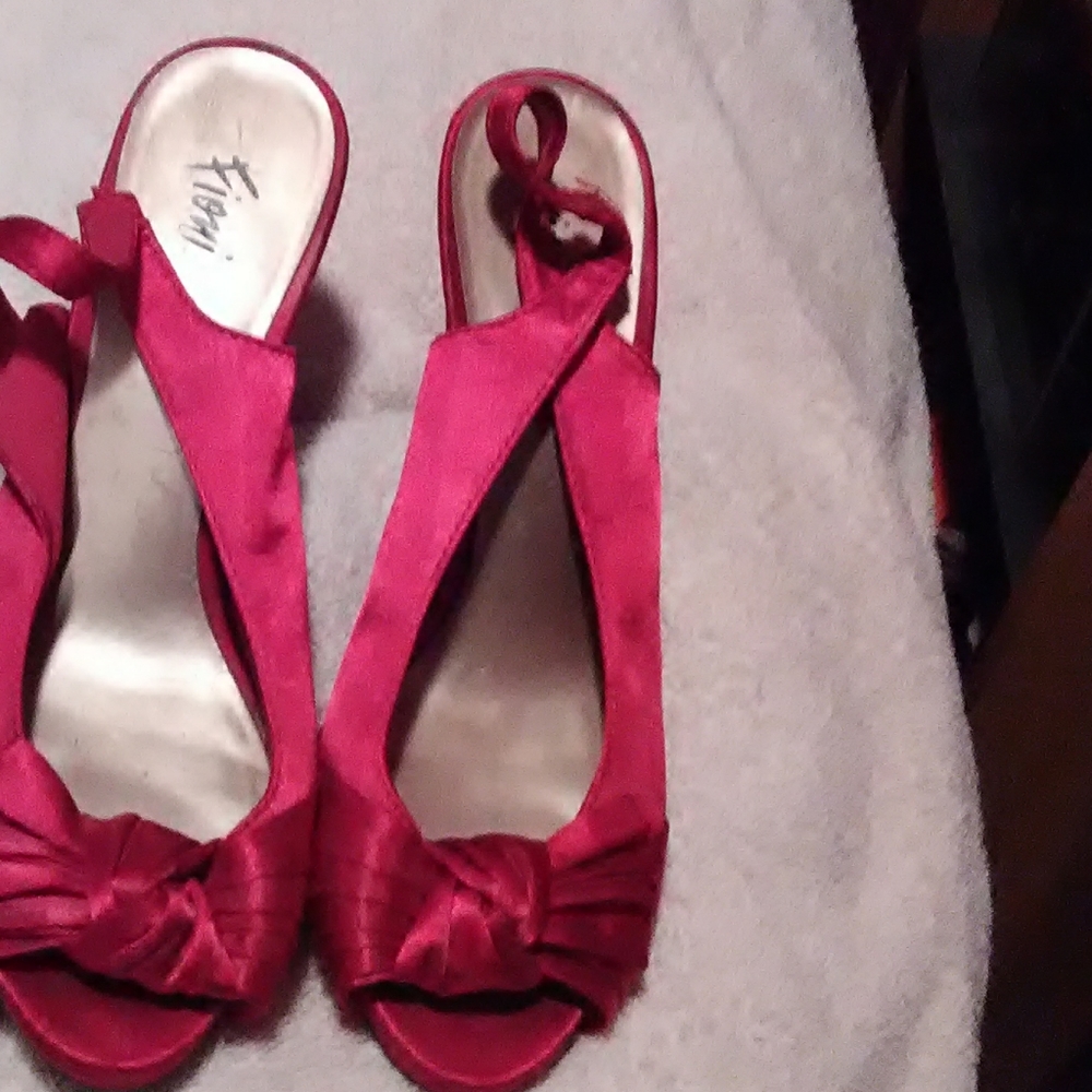 Shoes - Picture 2 of 3